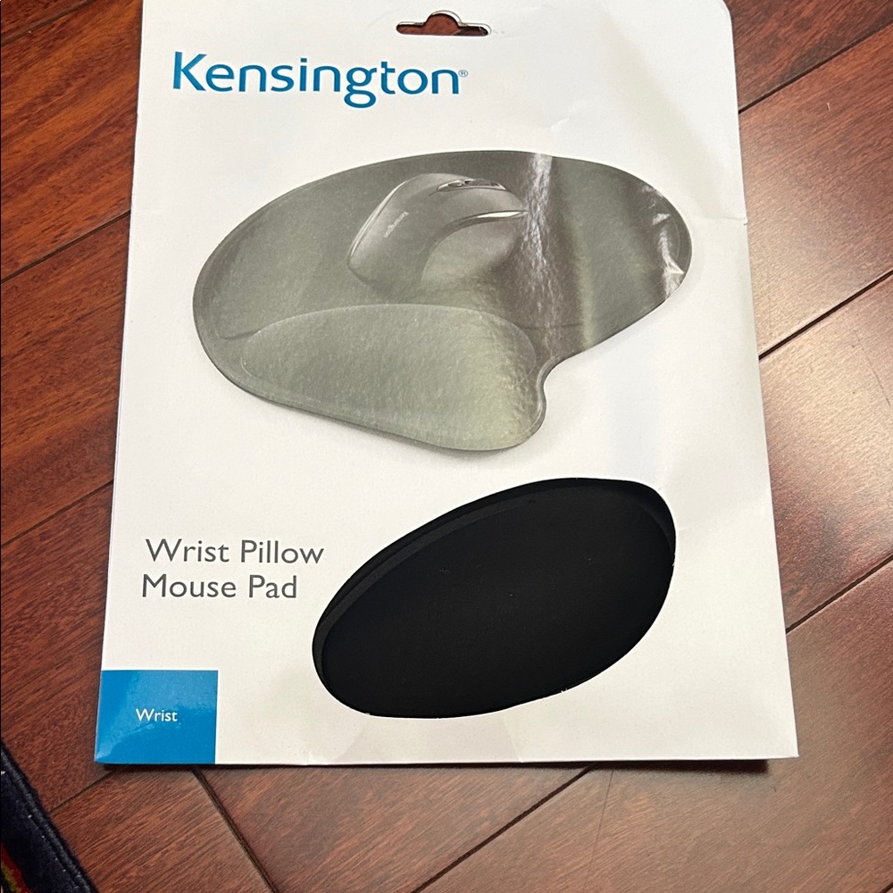 Kensington Black Wrist Pillow Mouse Pad